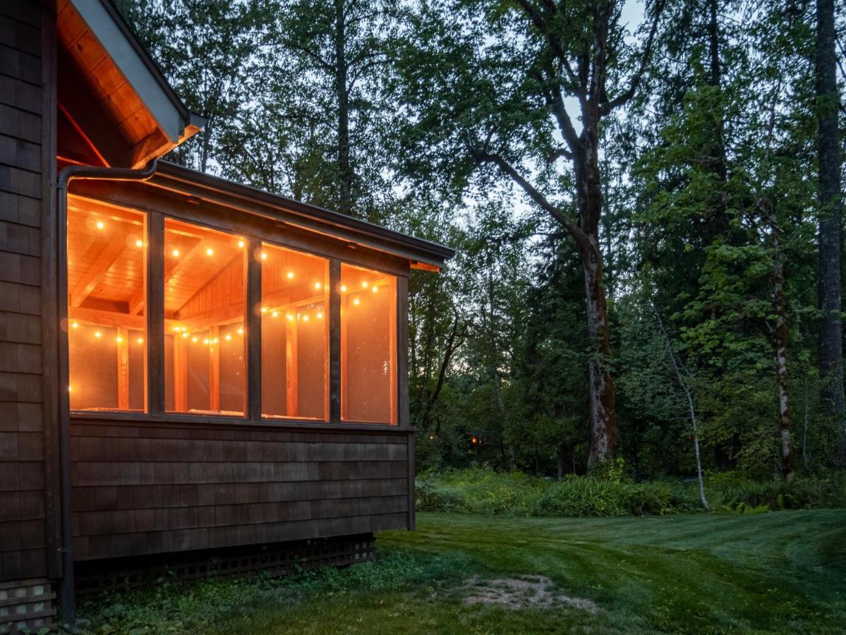 On The River Wooded Bliss Cabin Near Loloma McKenzie Bridge Extérieur photo