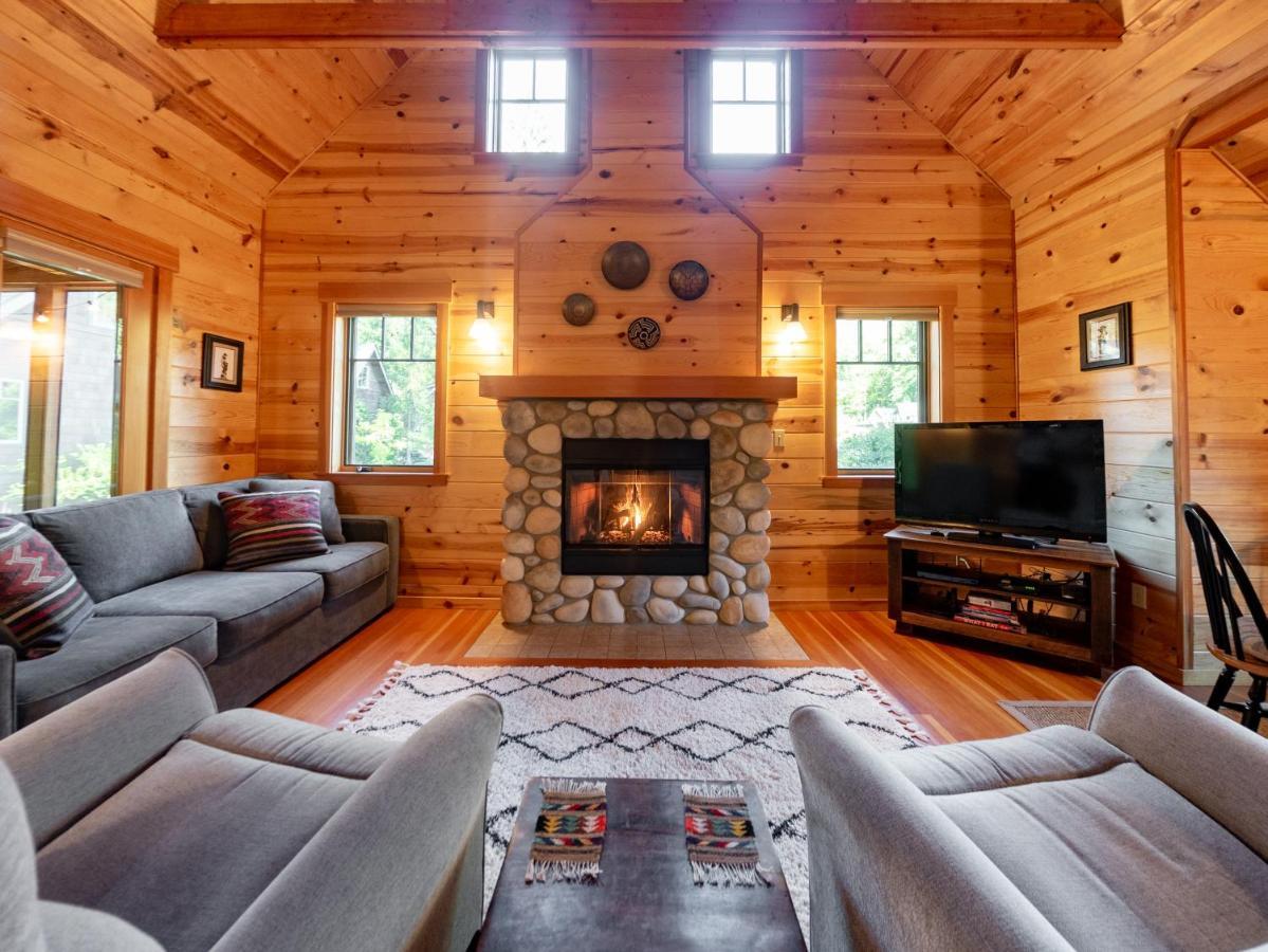 On The River Wooded Bliss Cabin Near Loloma McKenzie Bridge Extérieur photo